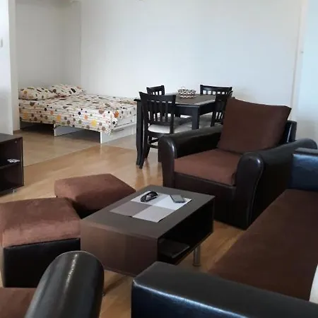 Апартамент Кристиана Appartement Tsarévo